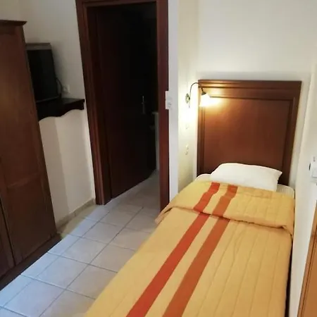 Arhontiko Olvia 4* Makrinitsa